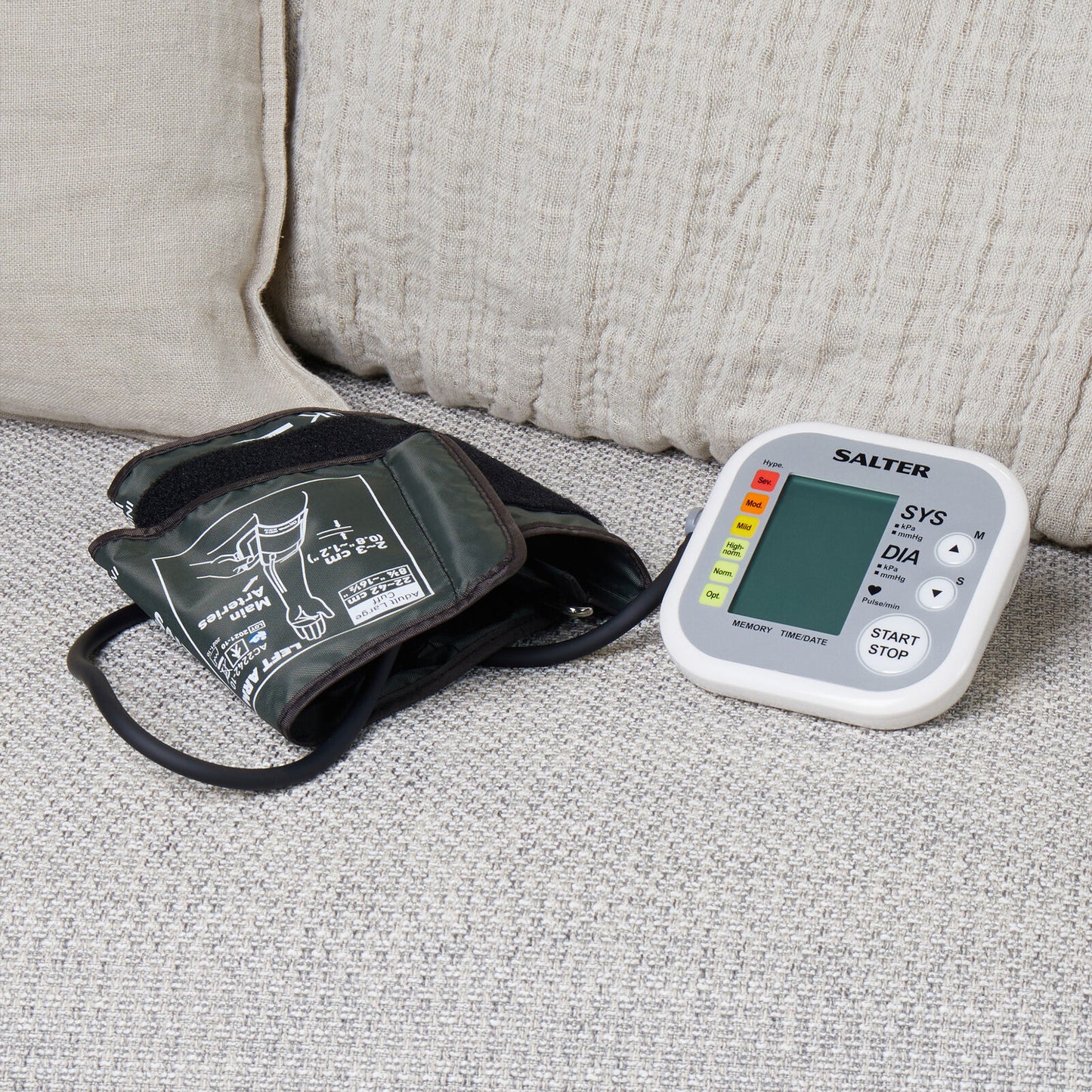 Salter Automatic Arm Blood Pressure Monitor Portable Easy to Use Big Display